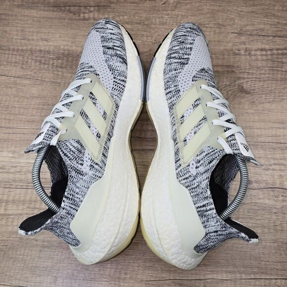 Adidas UltraBoost 21 Oreo Women's 11 Men's 10 White Black Running Shoes (GV7712) - Picture 6 of 9